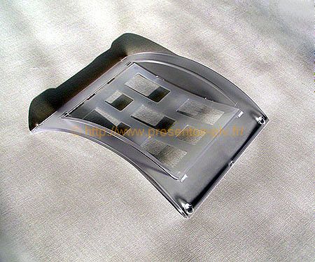 presentoir-produits-pharmaceutiques-beaute-03.jpg
