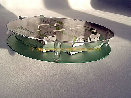presentoir-produits-pharmaceutiques-beaute-15.jpg
