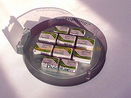presentoir-produits-pharmaceutiques-beaute-16.jpg