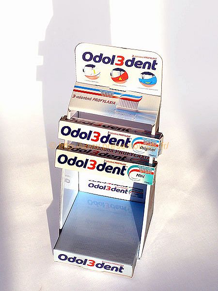 presentoir-produits-pharmaceutiques-beaute-18.jpg