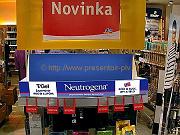 presentoir-produits-pharmaceutiques-beaute-28